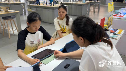 德州:準大學生開啟購物季 數碼產品消費旺